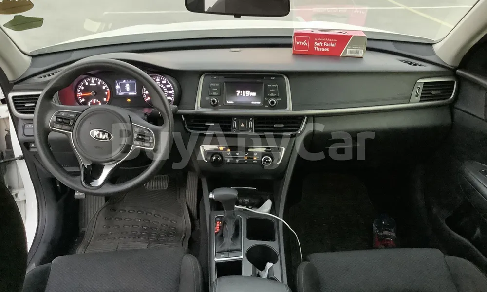 Vehicle photo 8