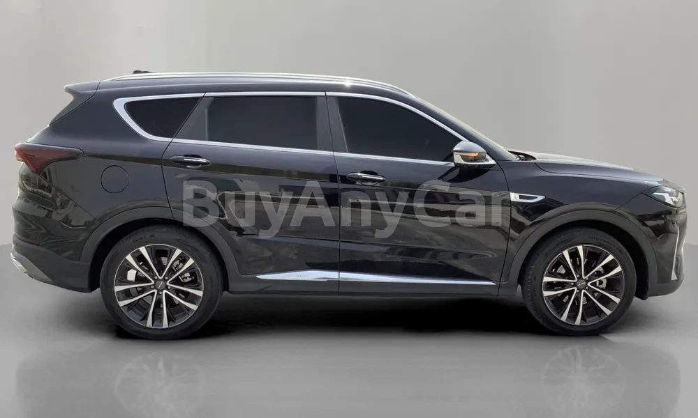 Vehicle photo 3