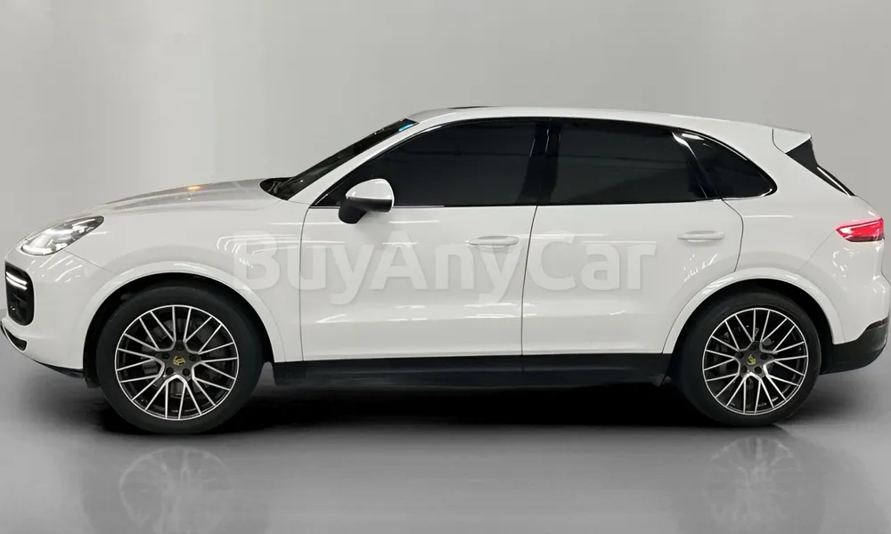Vehicle photo 4
