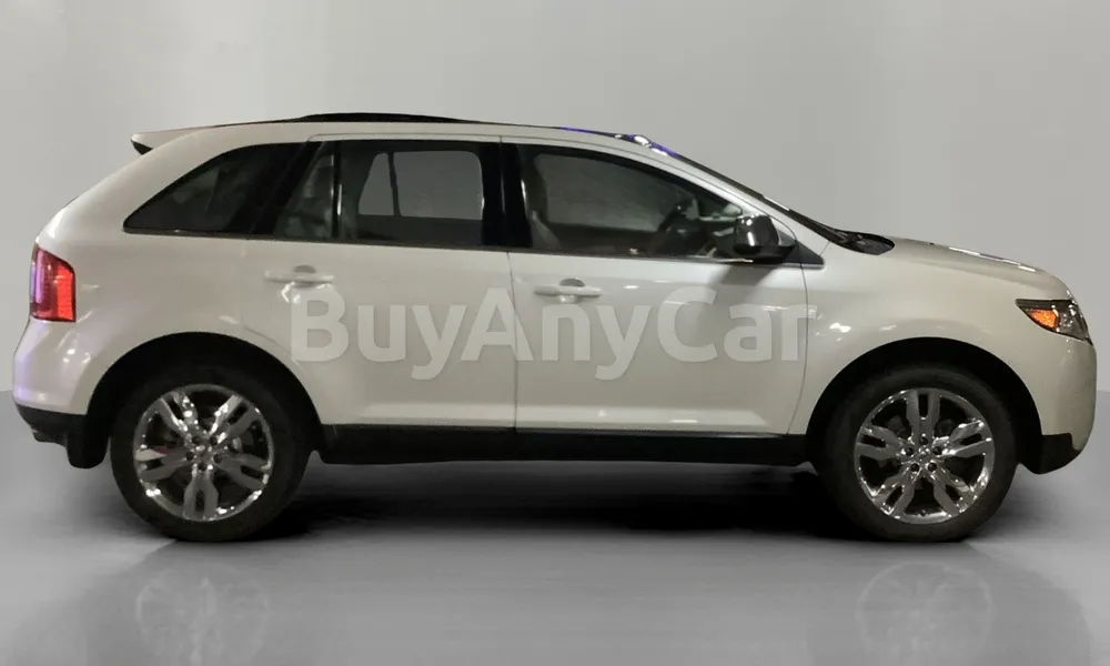 Vehicle photo 4