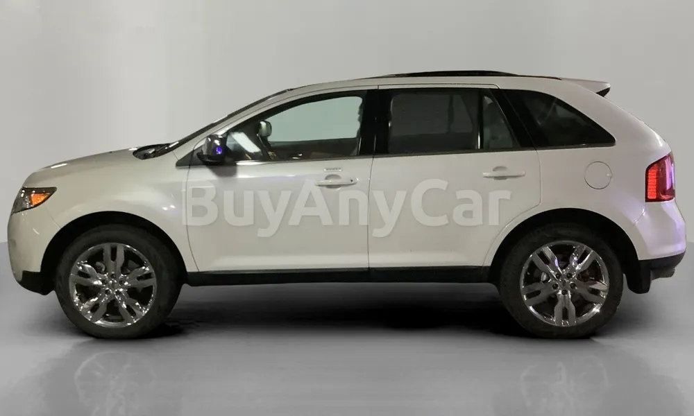 Vehicle photo 3