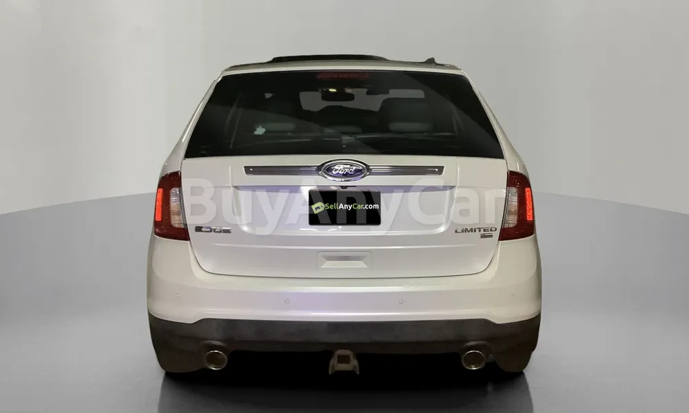 Vehicle photo 2