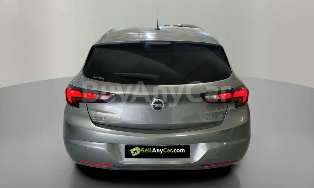 Vehicle photo 2