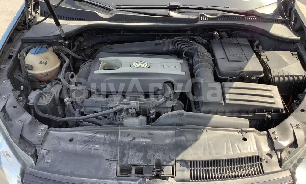 Vehicle photo 6