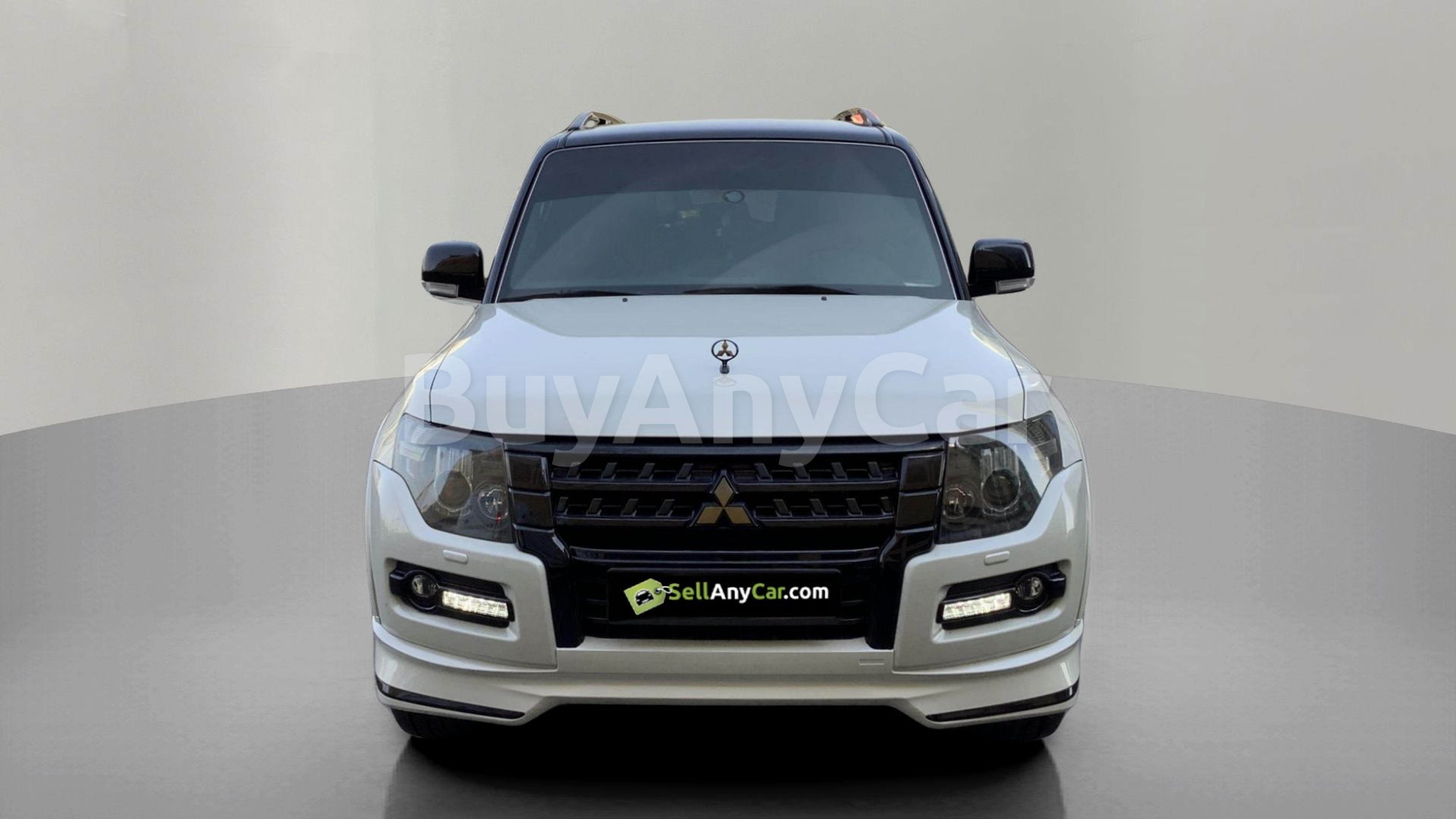 2020 Mitsubishi Pajero