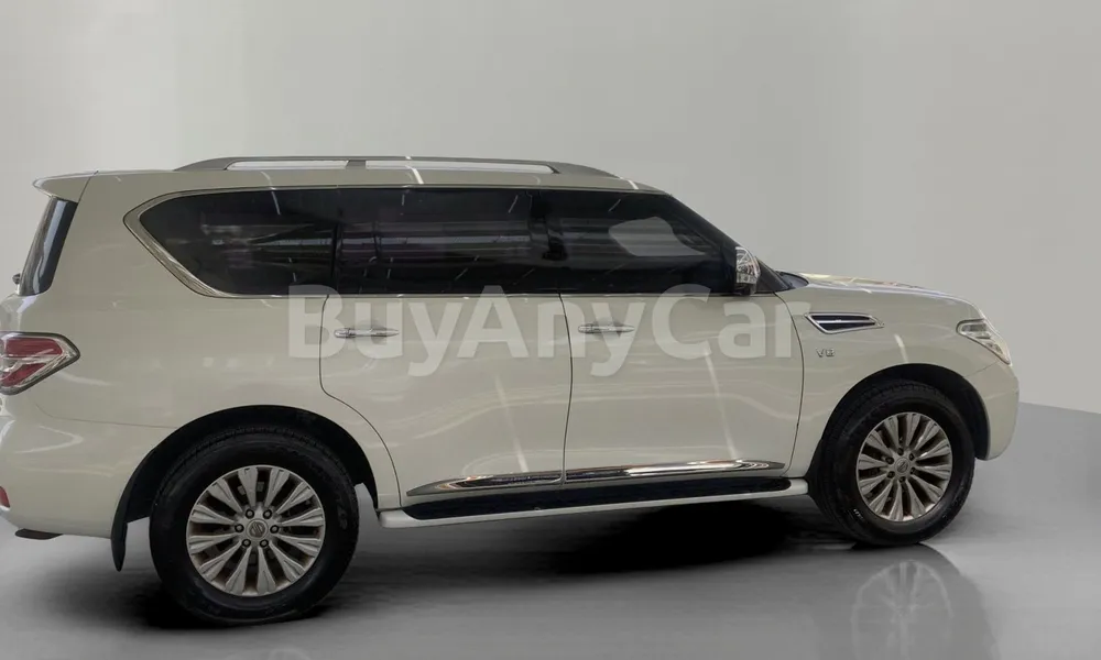 Vehicle photo 3