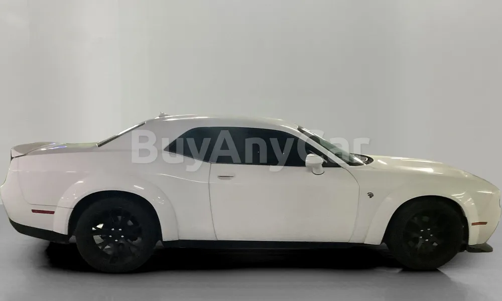 Vehicle photo 3