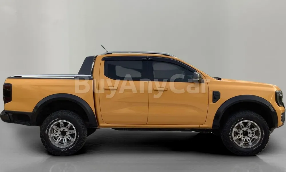 Vehicle photo 3