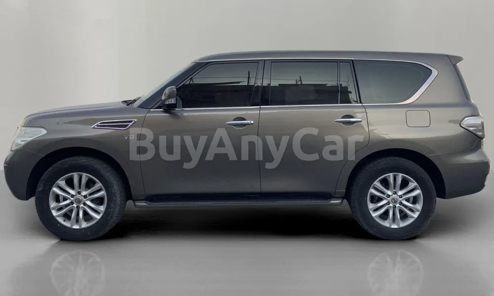 Vehicle photo 4