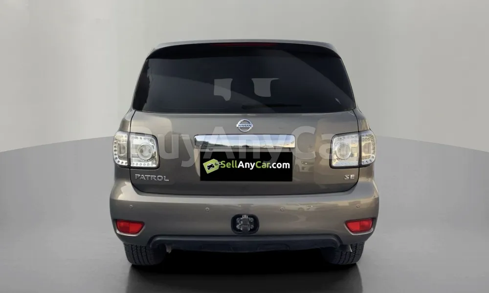 Vehicle photo 2