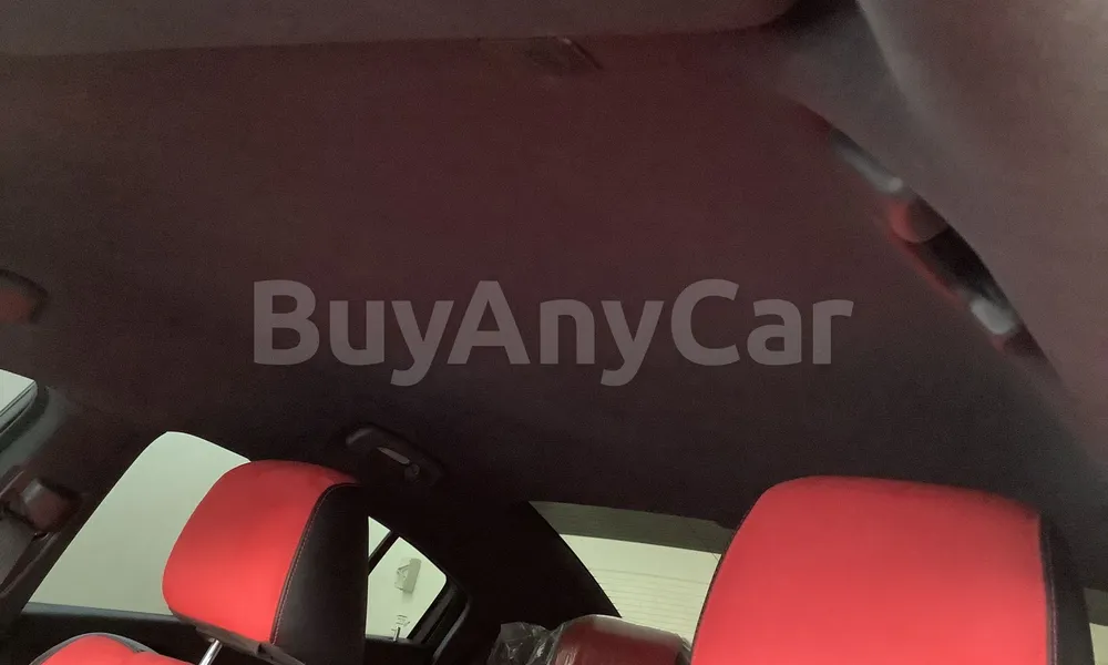 Vehicle photo 8