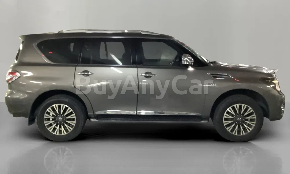 Vehicle photo 4