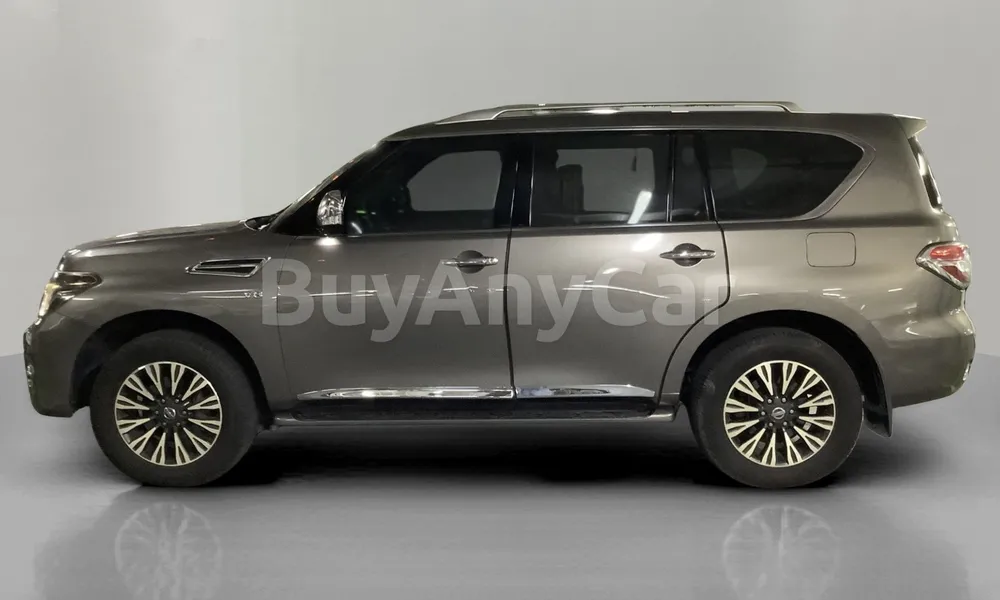 Vehicle photo 3