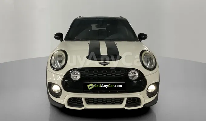 carsDetail