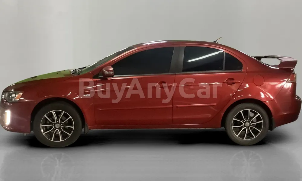 Vehicle photo 5