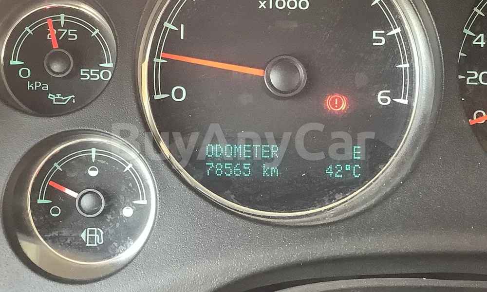 Vehicle photo 8