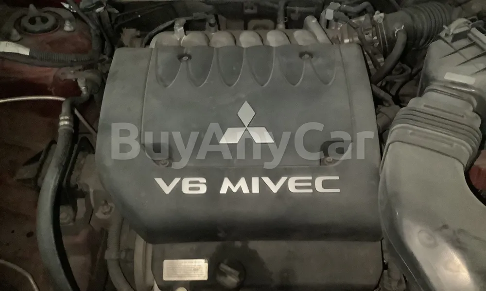 Vehicle photo 6