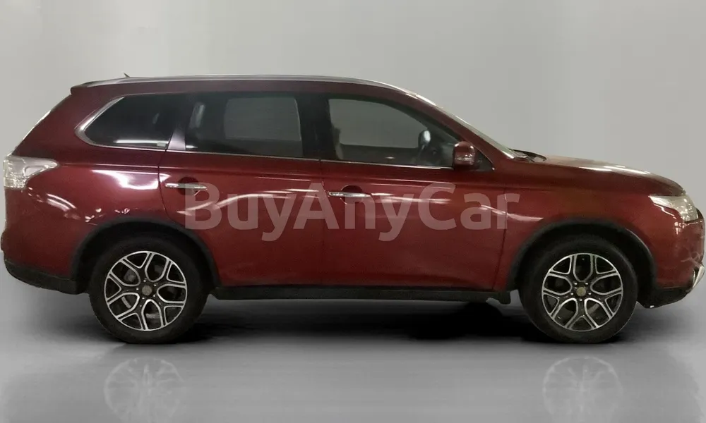 Vehicle photo 4