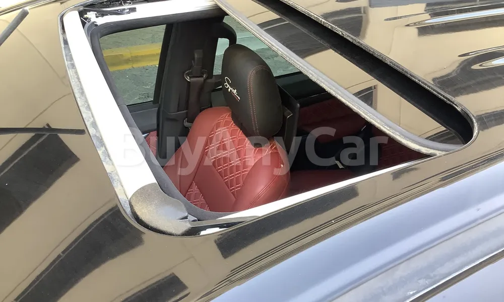 Vehicle photo 5