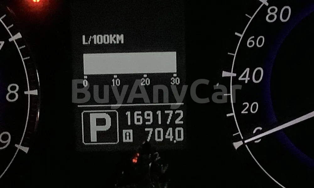 Vehicle photo 6