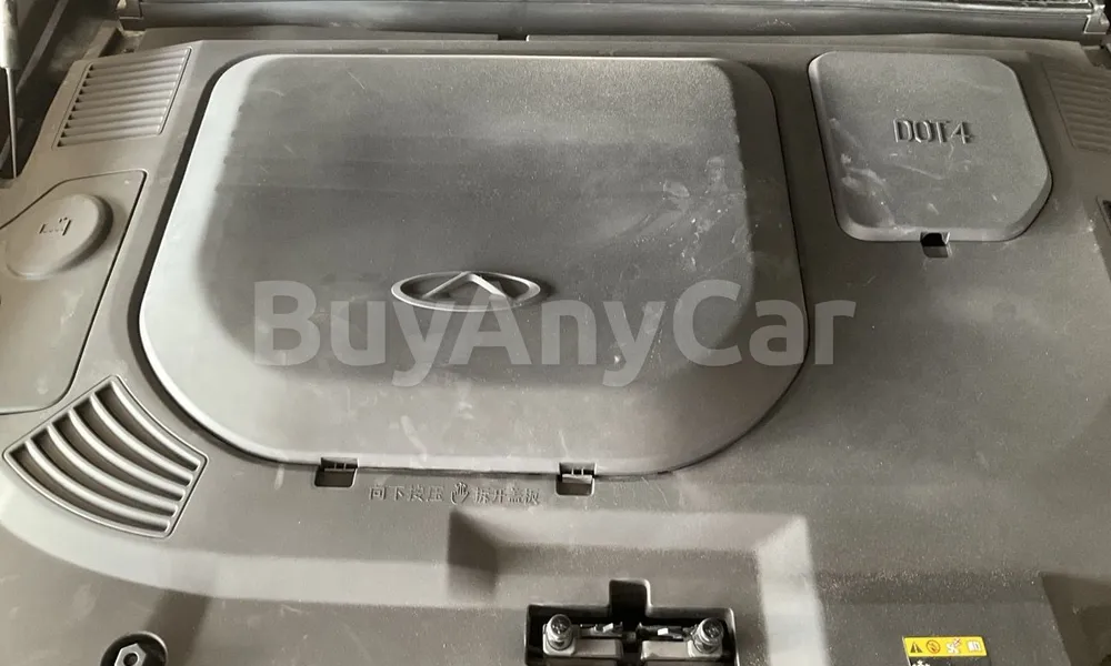 Vehicle photo 7