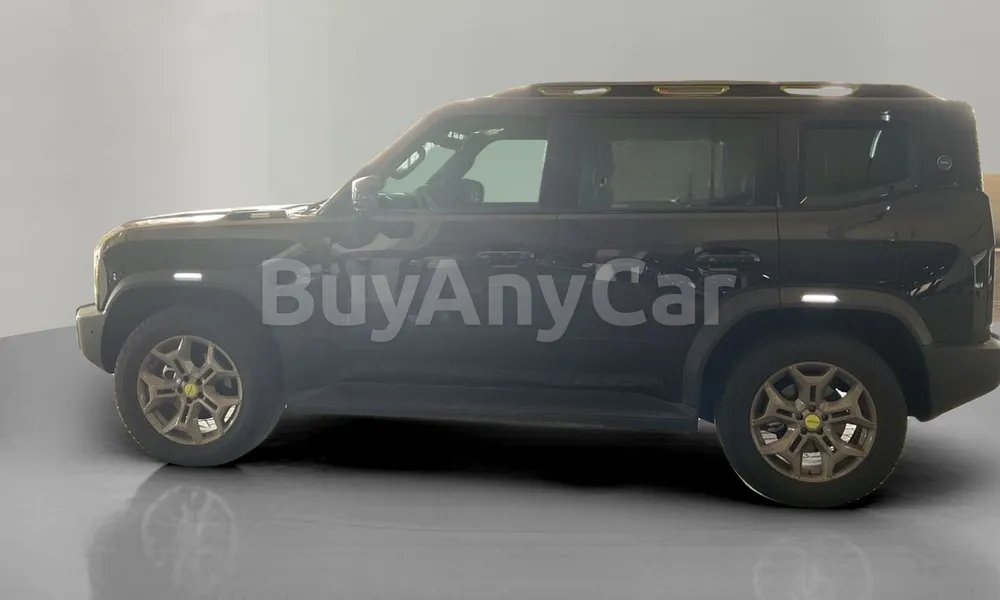 Vehicle photo 4