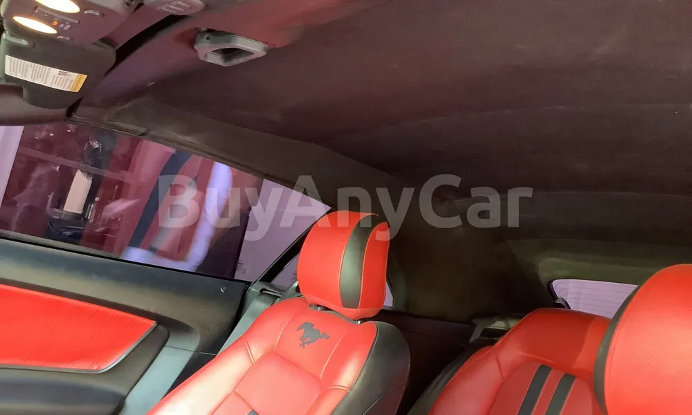 Vehicle photo 8