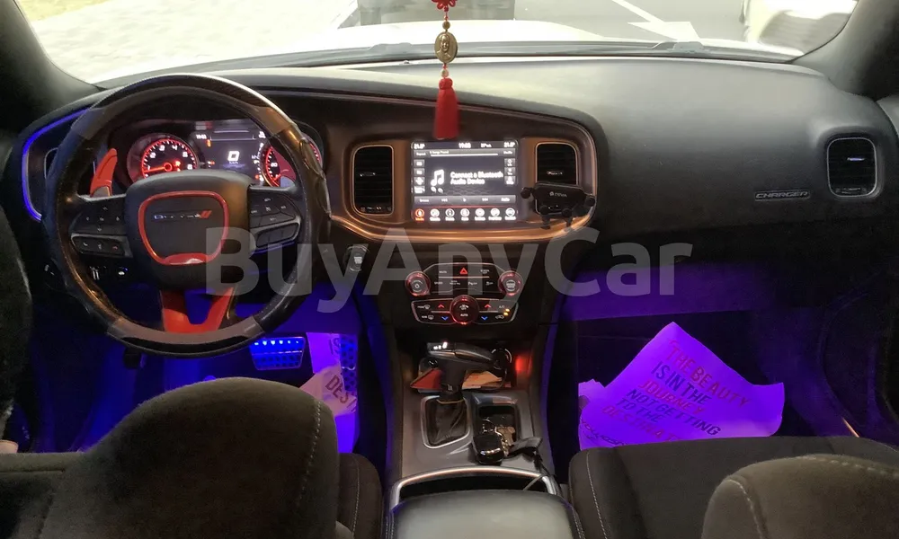 Vehicle photo 8