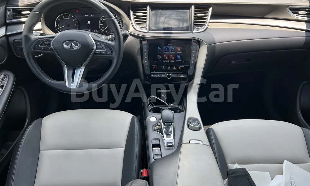 Vehicle photo 7