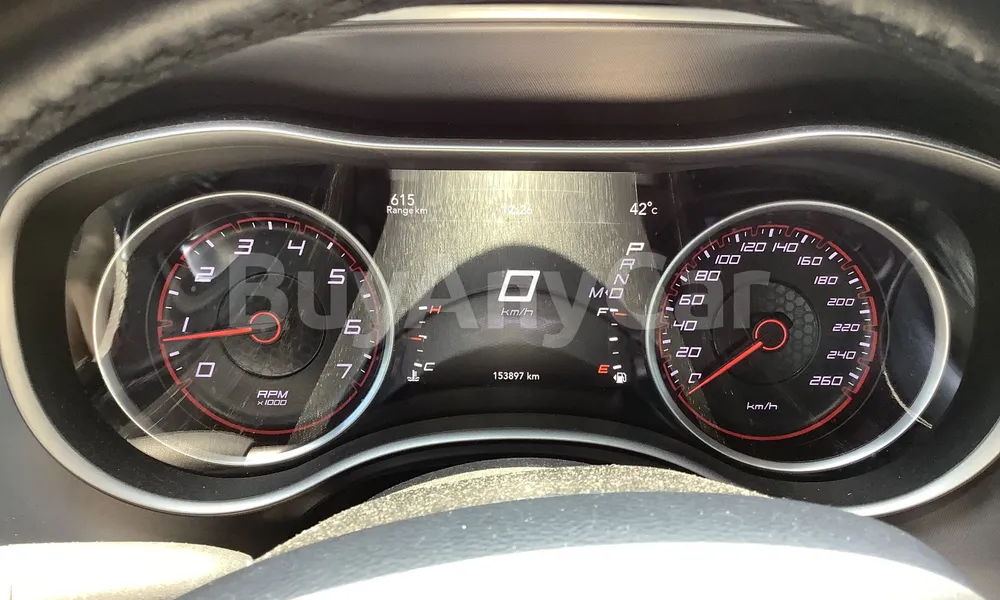 Vehicle photo 9