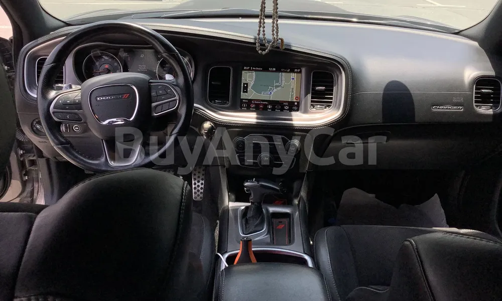 Vehicle photo 8