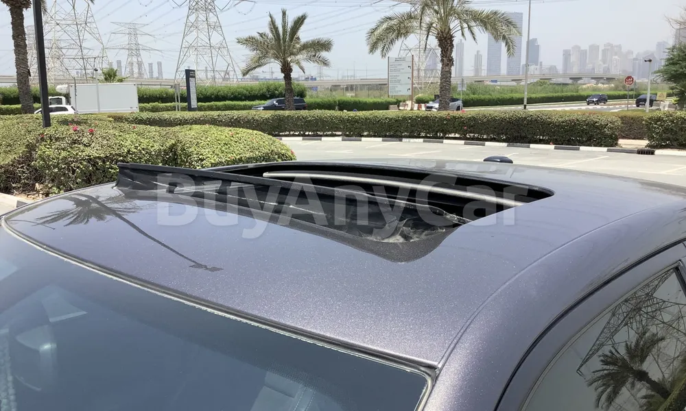 Vehicle photo 5