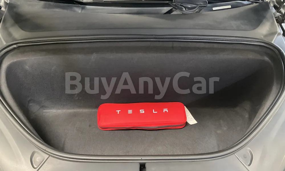 Vehicle photo 5