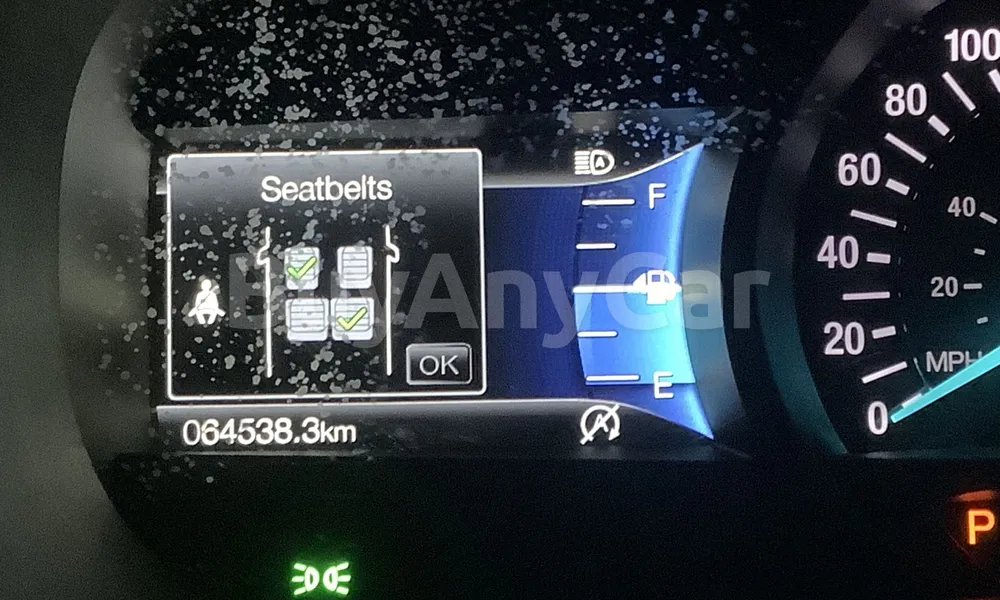 Vehicle photo 6