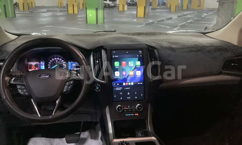 Vehicle photo 8