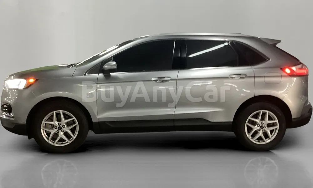 Vehicle photo 4