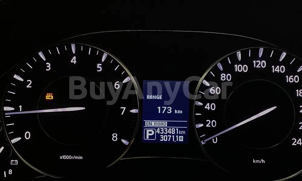 Vehicle photo 6