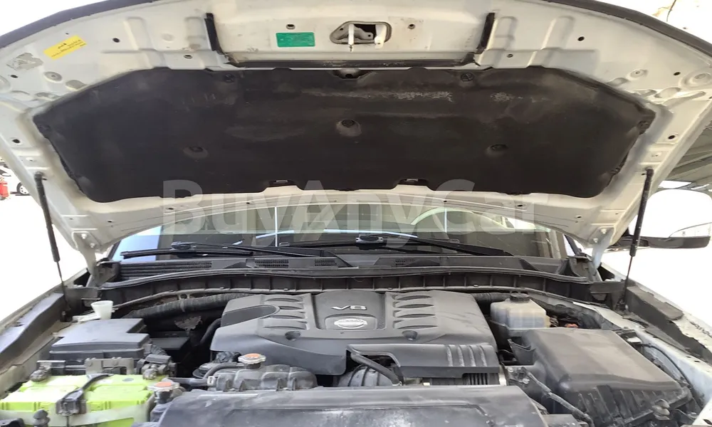 Vehicle photo 5