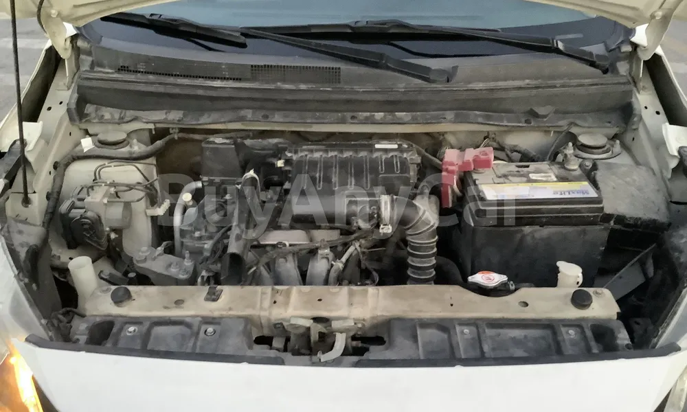 Vehicle photo 6