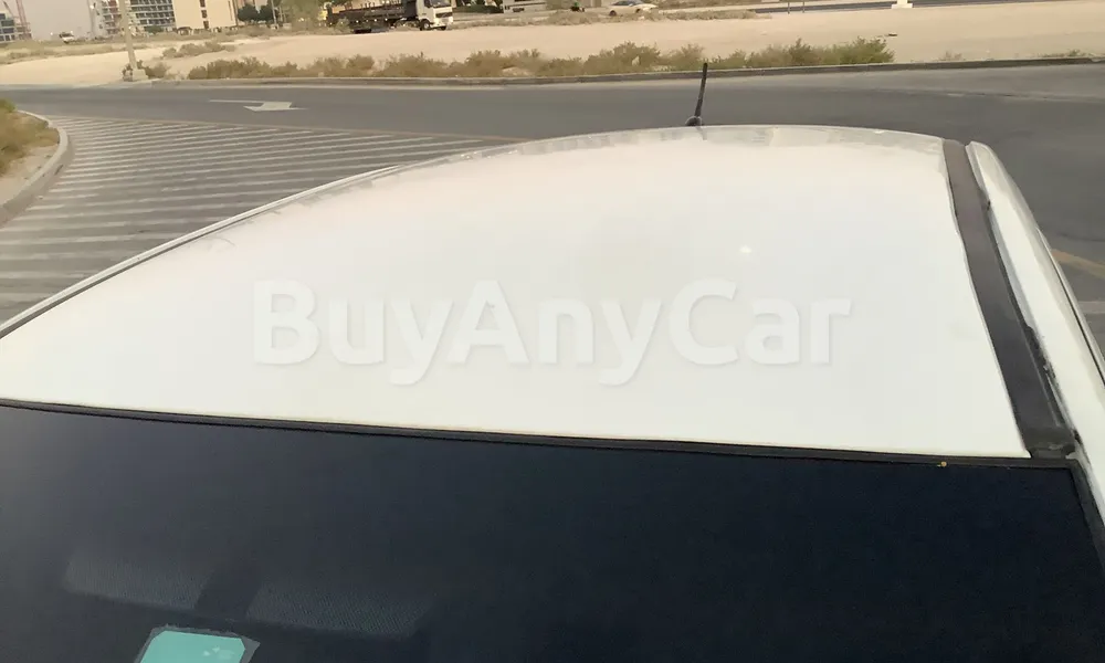 Vehicle photo 5