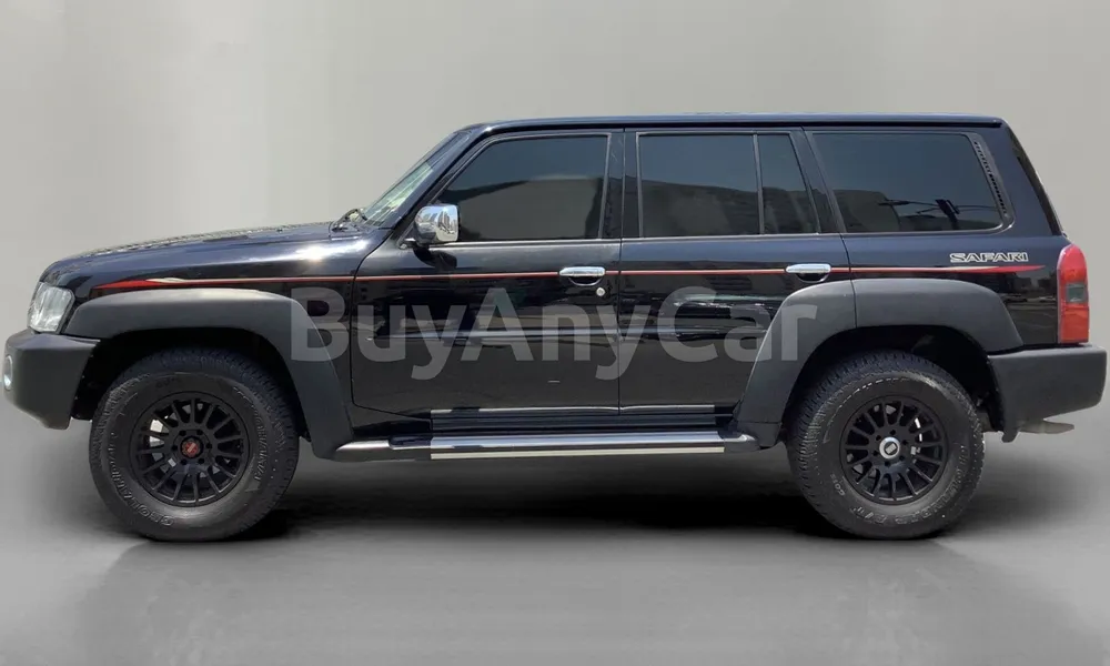 Vehicle photo 4