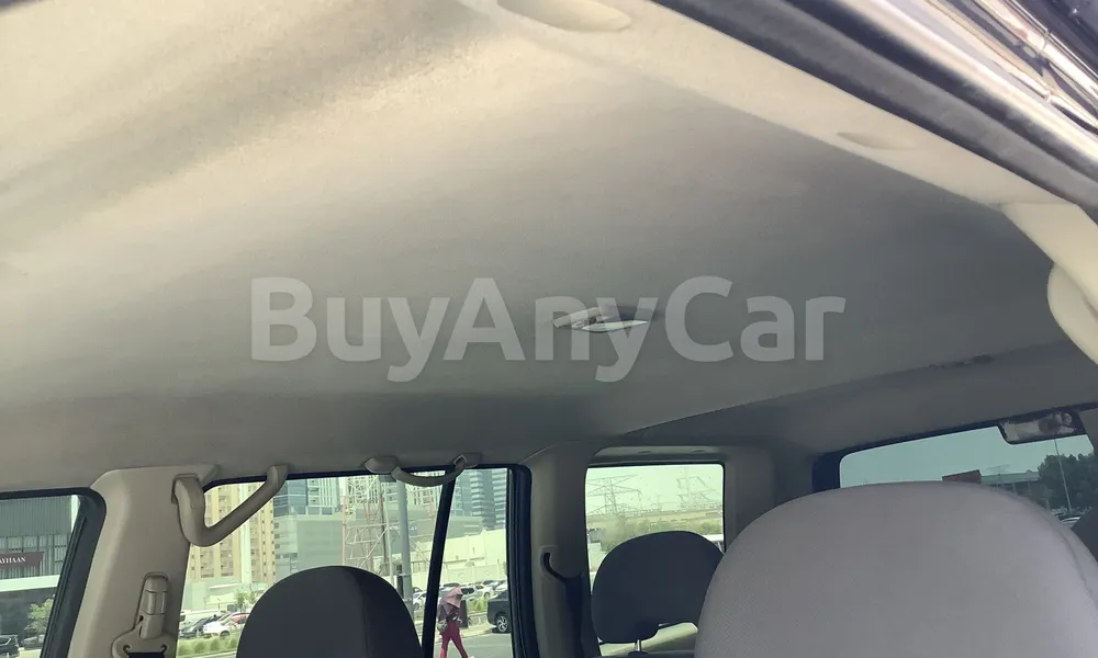 Vehicle photo 9