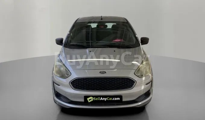 carsDetail