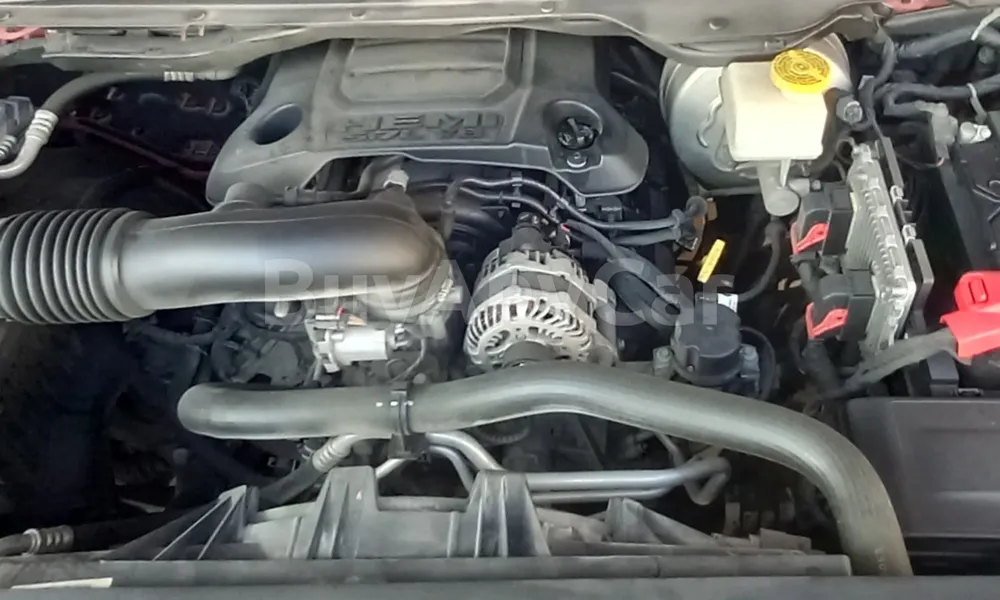 Vehicle photo 3