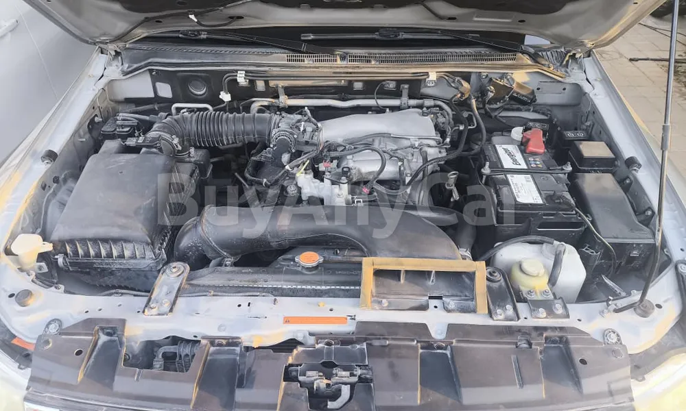 Vehicle photo 5