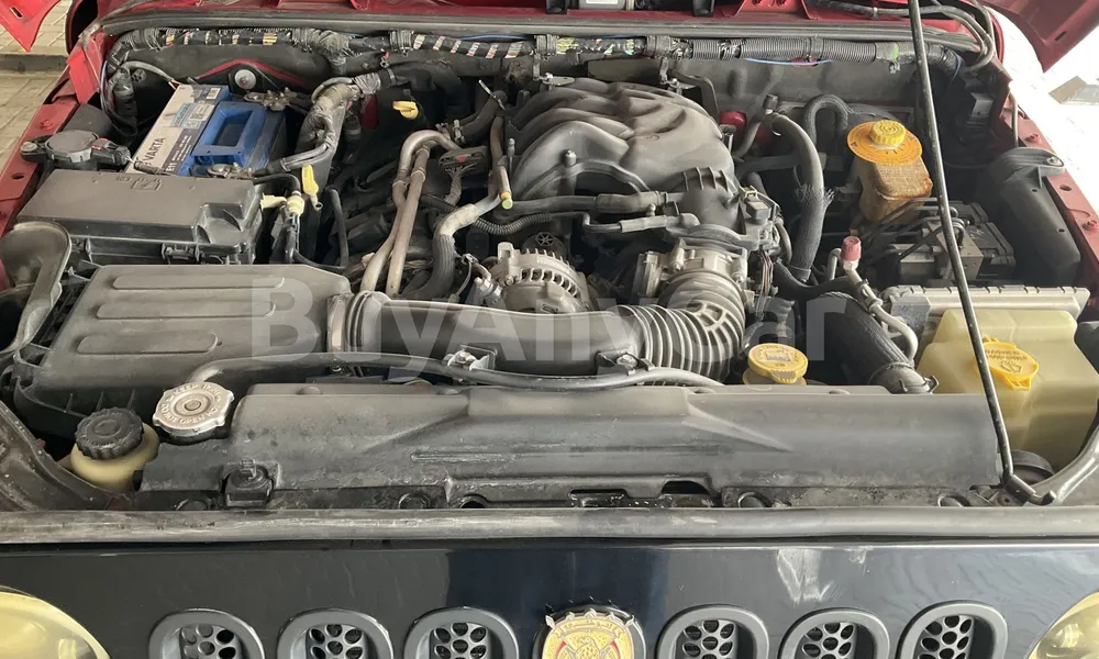 Vehicle photo 6