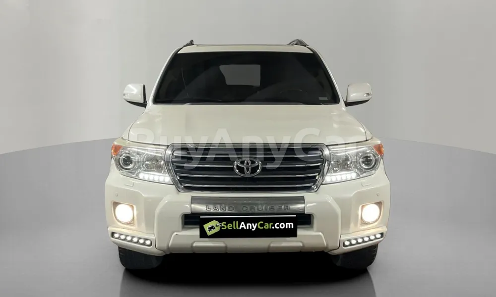Vehicle photo 1