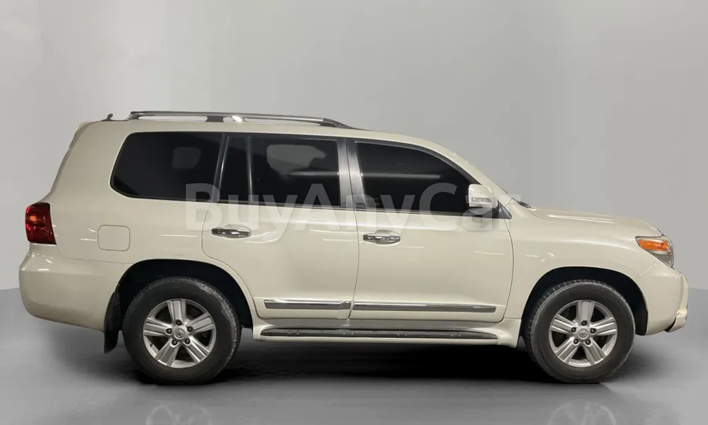 Vehicle photo 3