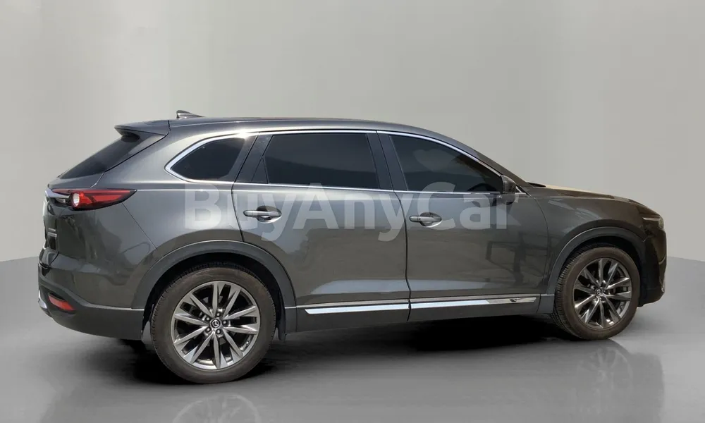 Vehicle photo 4