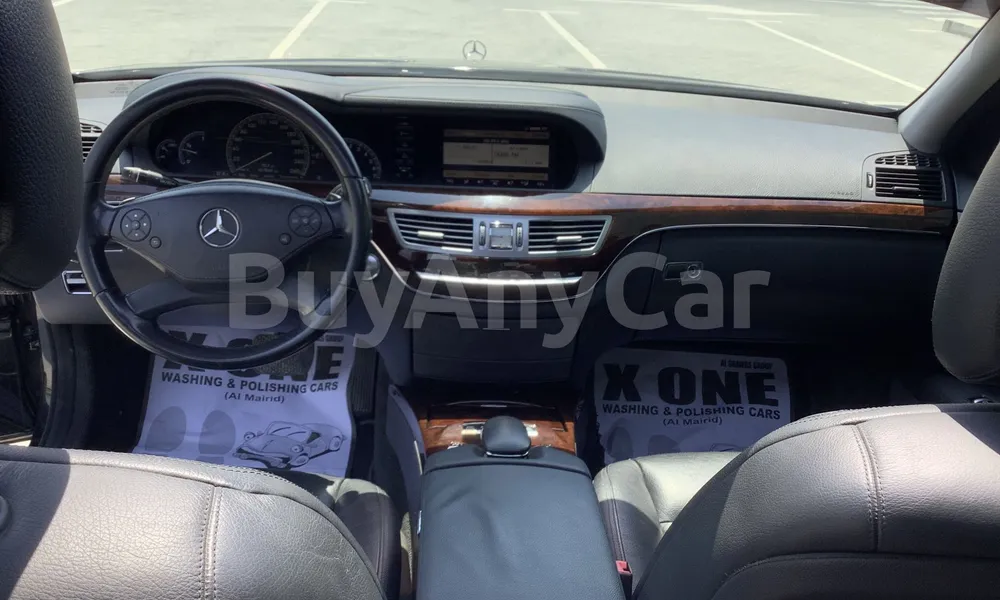 Vehicle photo 7